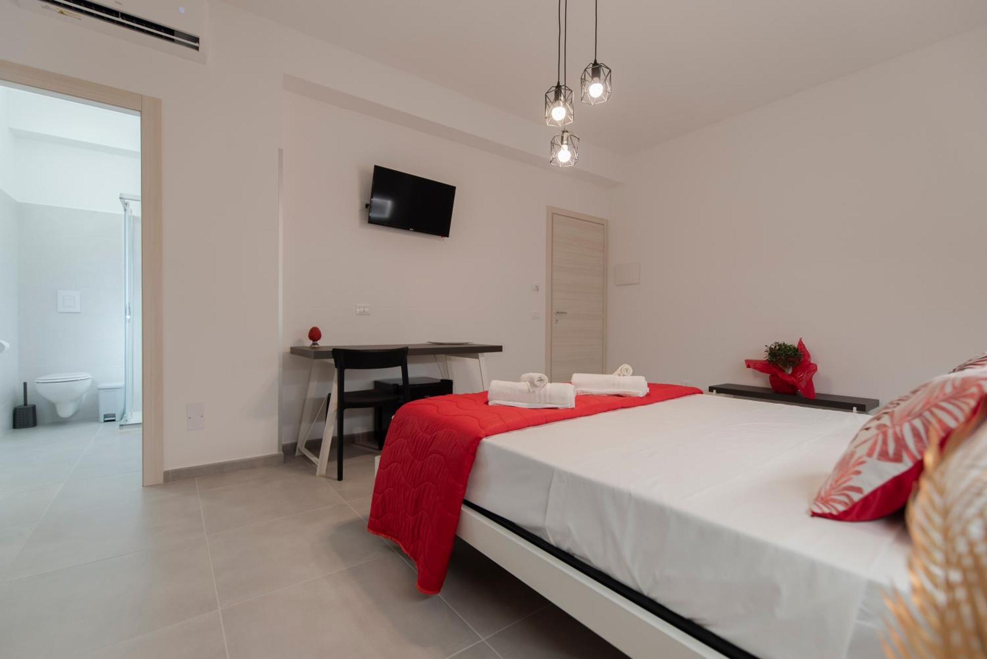 Bed And Breakfast Da Francesca Castelluzzo Bagian luar foto