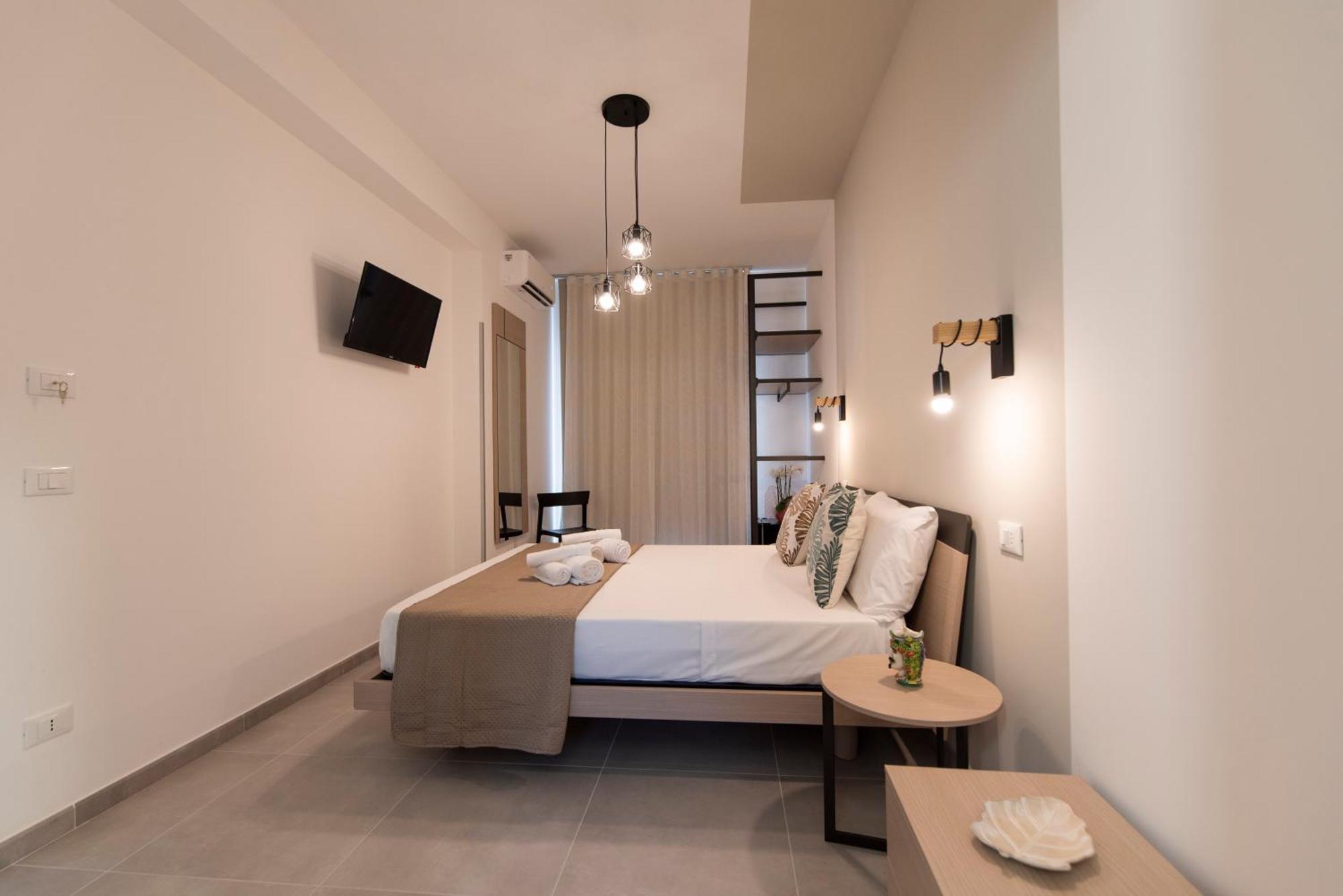 Bed And Breakfast Da Francesca Castelluzzo Bagian luar foto