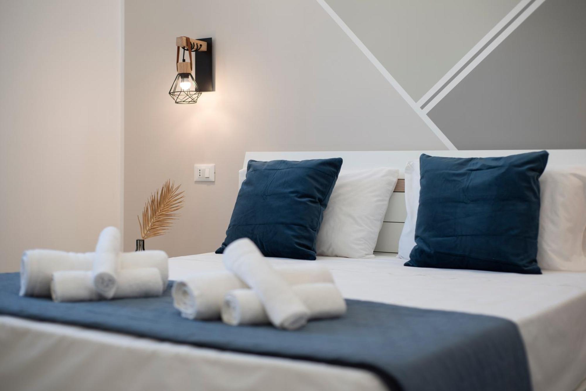 Bed And Breakfast Da Francesca Castelluzzo Bagian luar foto