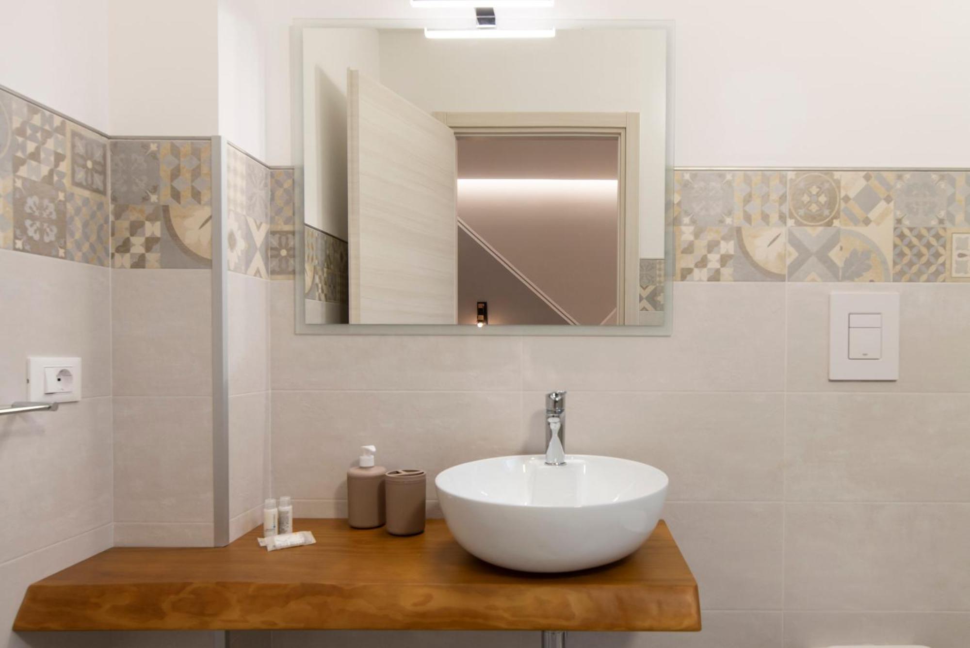 Bed And Breakfast Da Francesca Castelluzzo Bagian luar foto