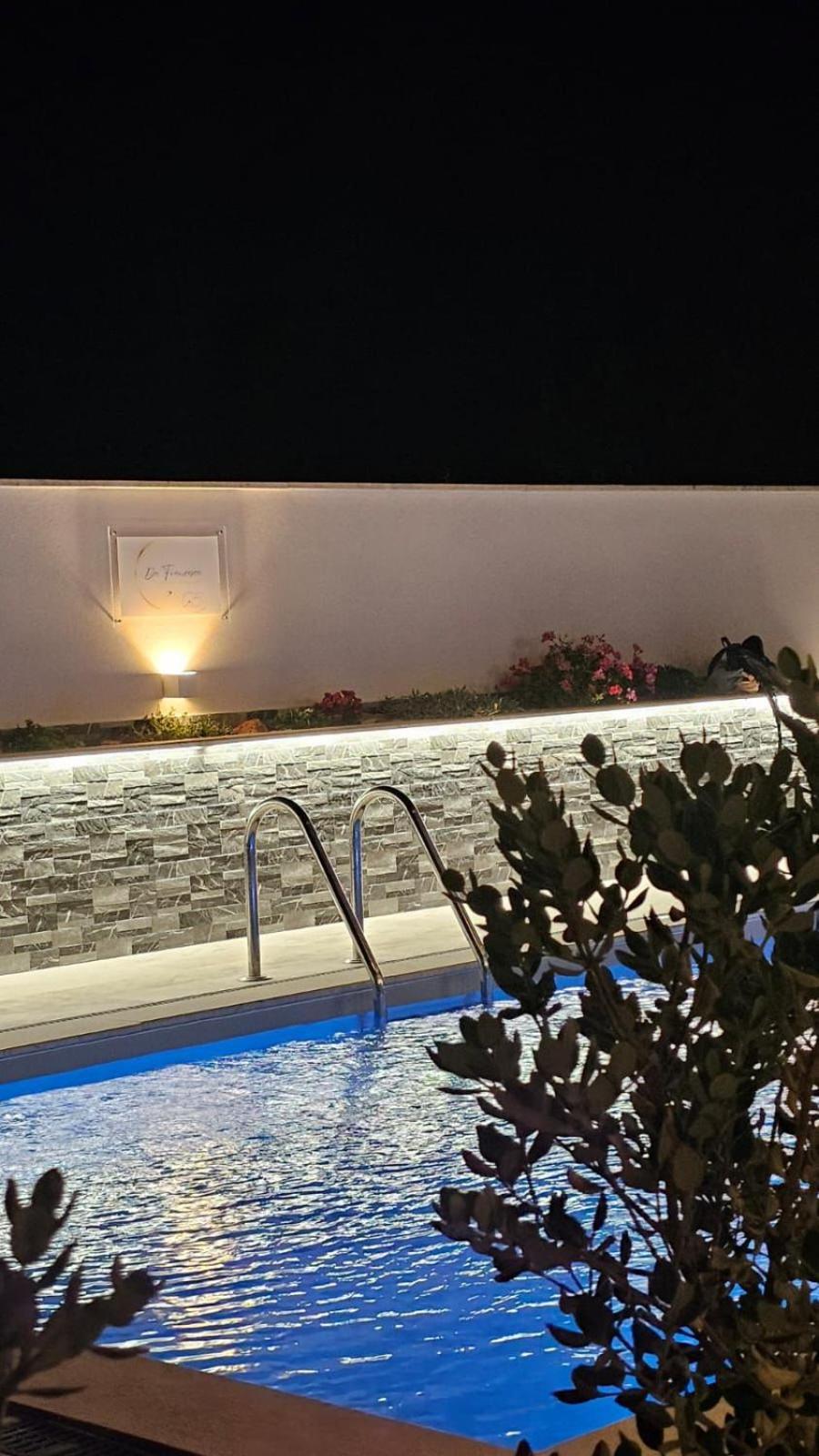 Bed And Breakfast Da Francesca Castelluzzo Bagian luar foto